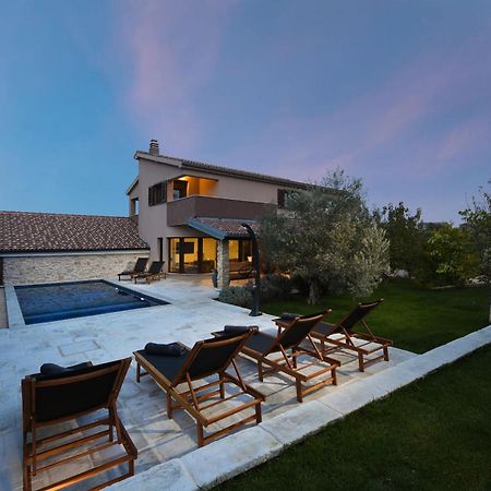 Villa Trabakul Zadarvillas ราชานาส ภายนอก รูปภาพ
