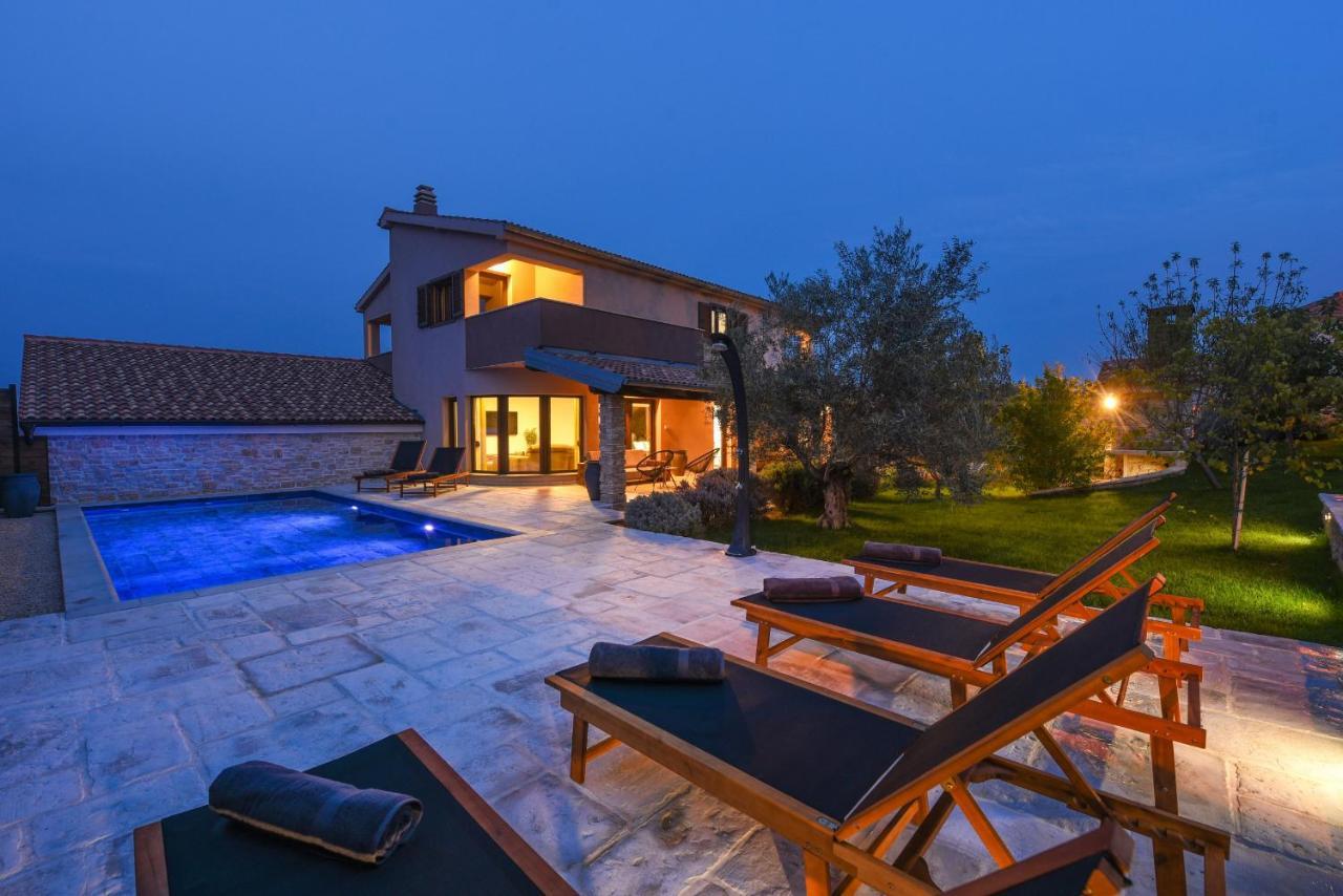 Villa Trabakul Zadarvillas ราชานาส ภายนอก รูปภาพ