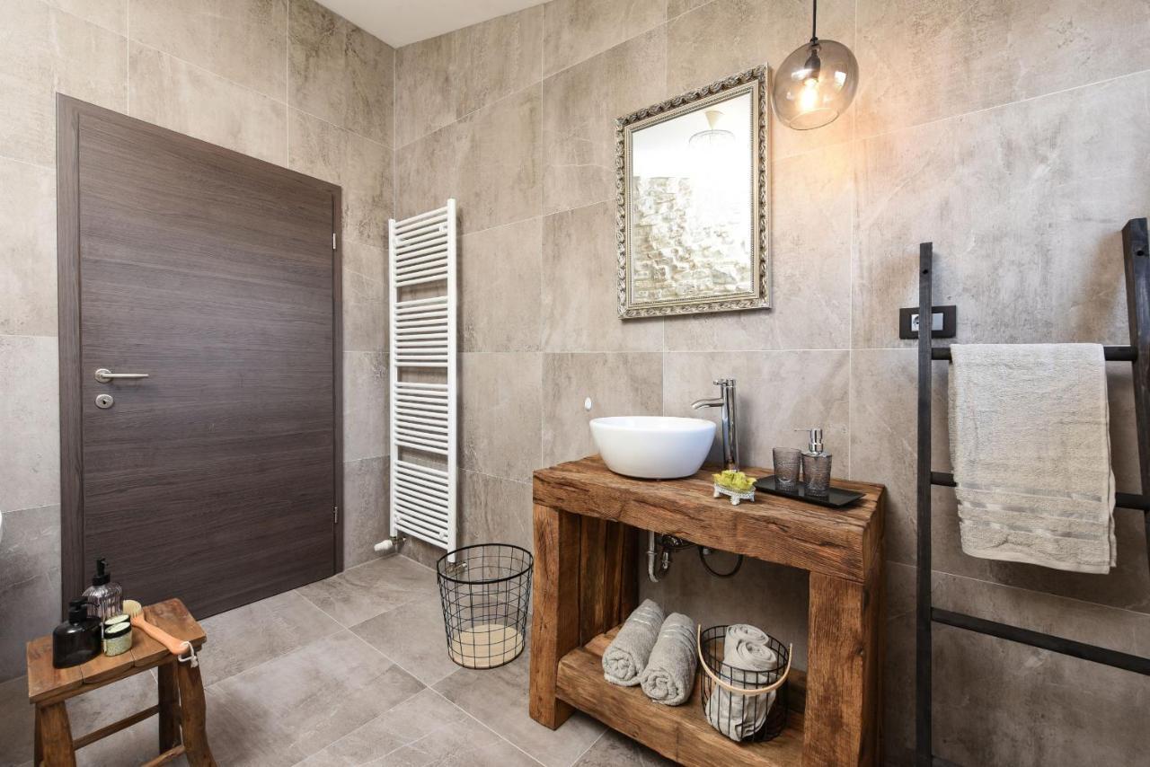 Villa Trabakul Zadarvillas ราชานาส ภายนอก รูปภาพ