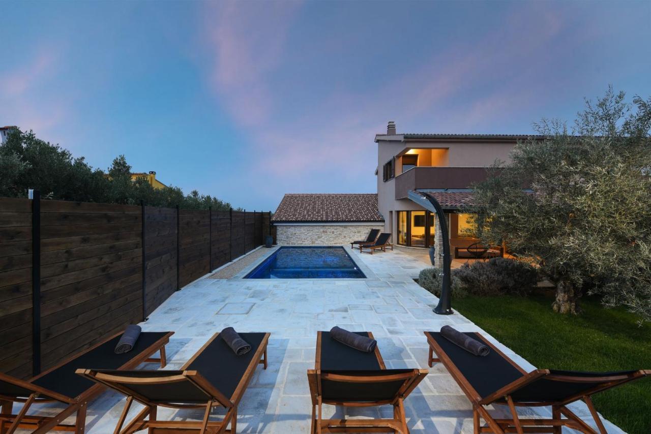 Villa Trabakul Zadarvillas ราชานาส ภายนอก รูปภาพ